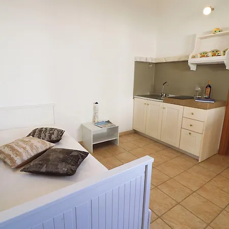 Casa Fragola Torre Santo Stefano In 3 Places Πανσιόν 3*