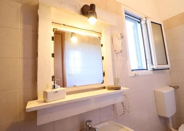 Pensjonat Casa Fragola Torre Santo Stefano In 3 Places 3*